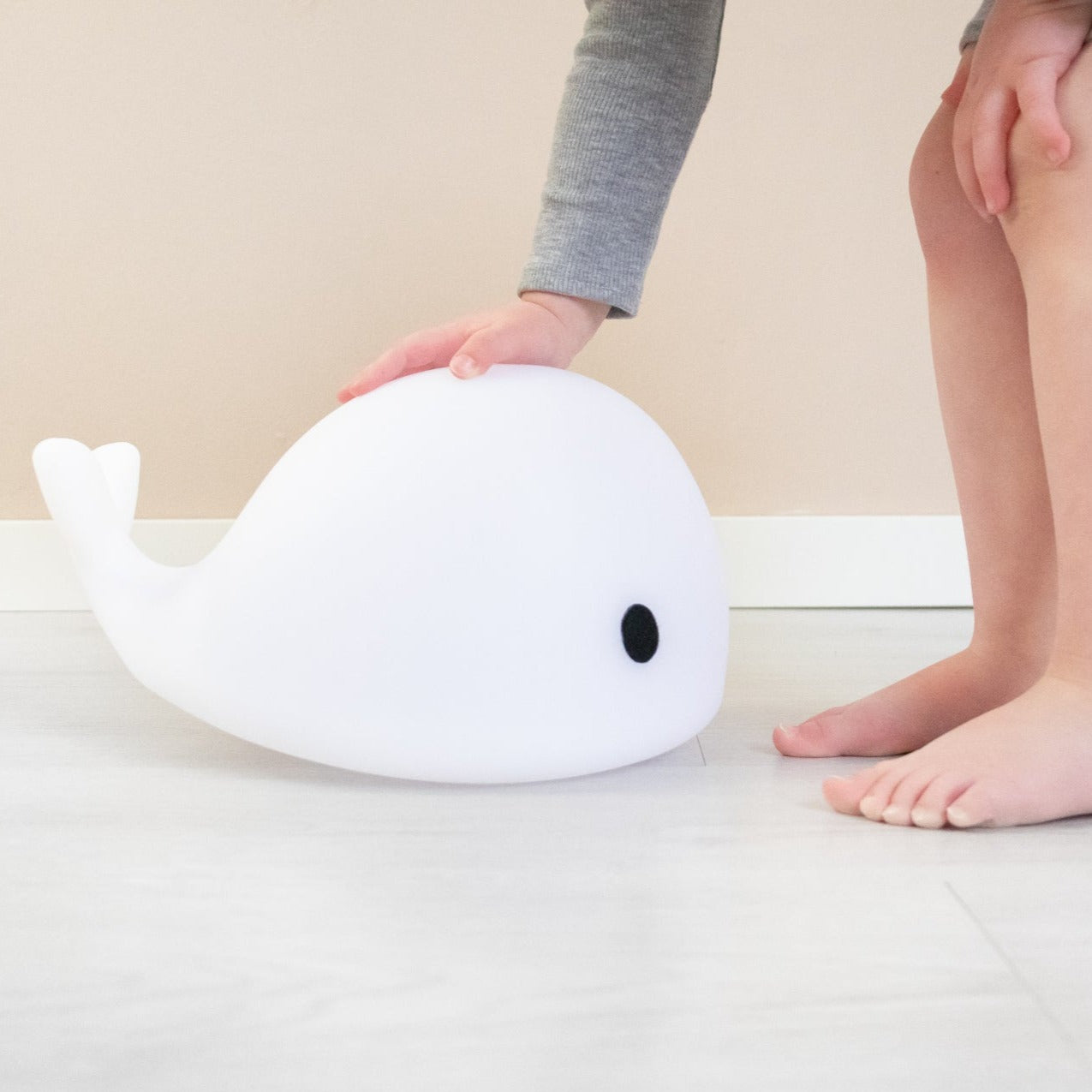 Moby Whale Interior Light | Medium